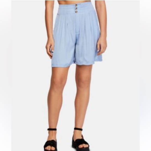 Free people short - Picture 1 of 12